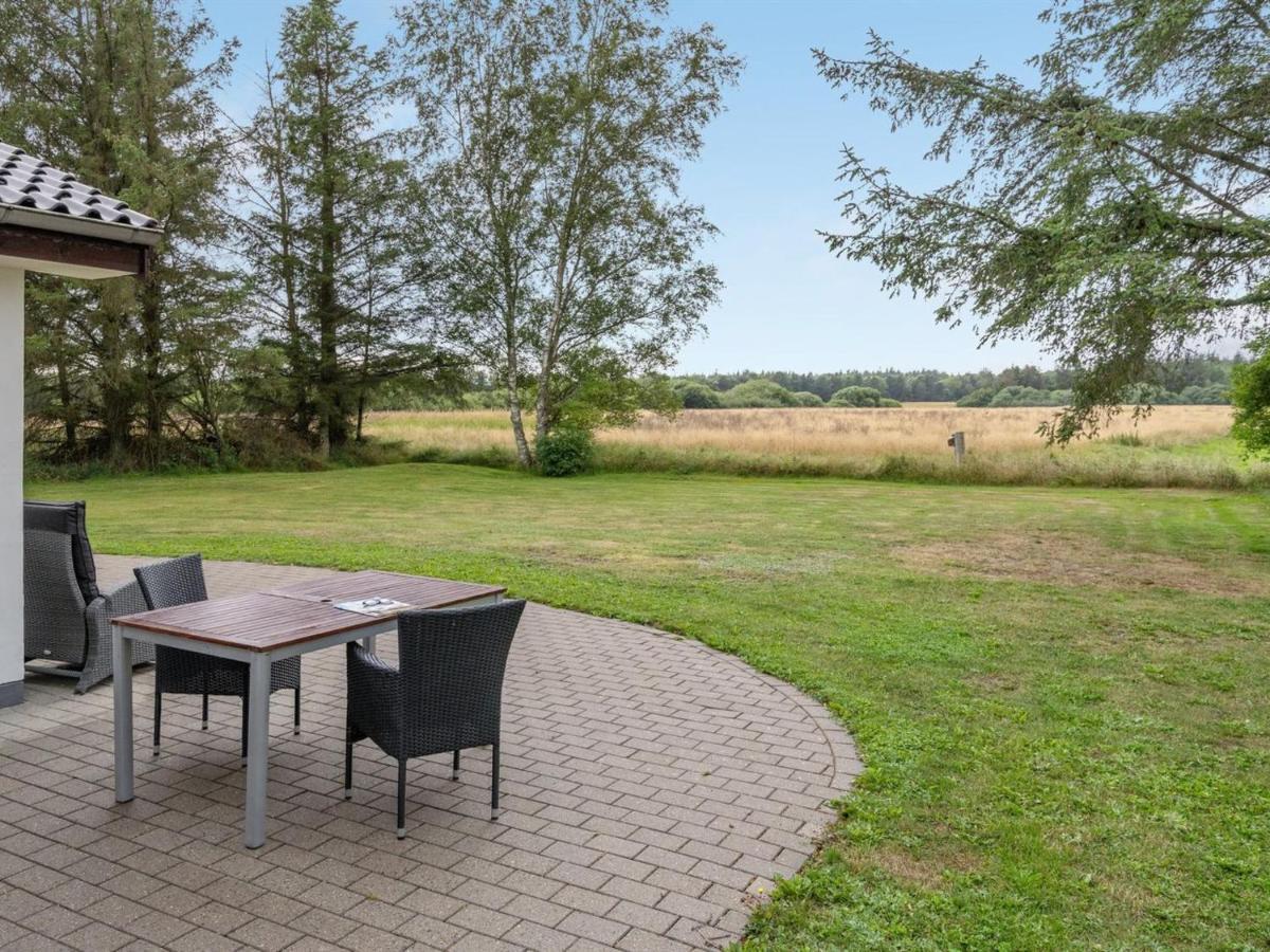 Holiday Home Wingot - From The Sea In Ne Jutland By Interhome Hals Exterior photo